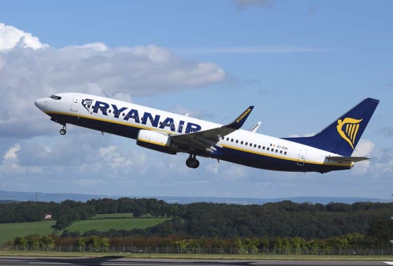 Ryanair to launch budget space flights