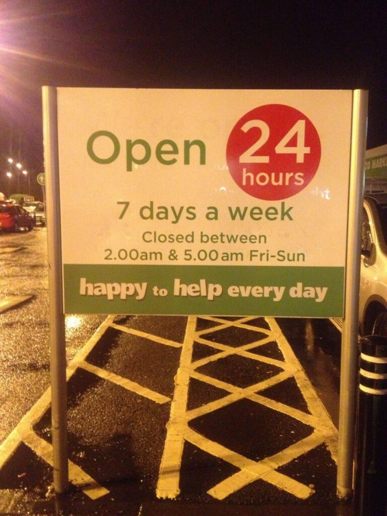 ASDA, Leiston: Open and closed at the same time