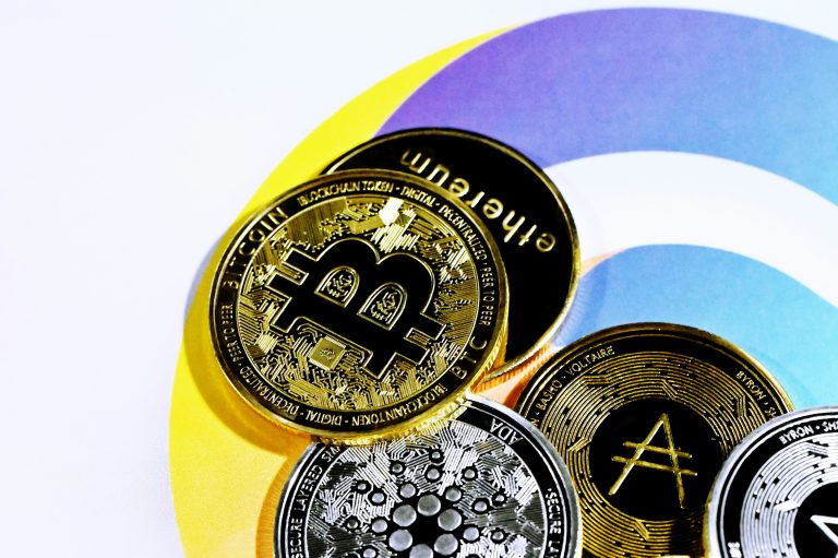 <h1>Cryptocurrencies vs Digital Wallets: Solving the Online Payments Conundrum</h1>